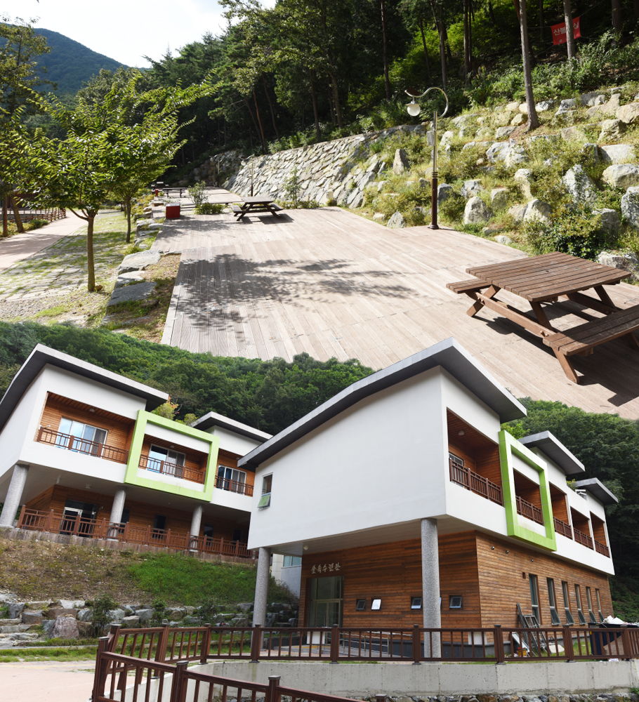 휴양림관련사진 3장