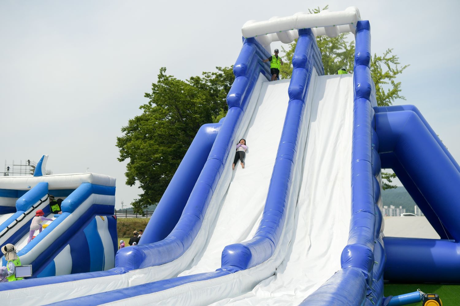 오천 워터아일랜드 워터슬라이드.JPG 이미지입니다.