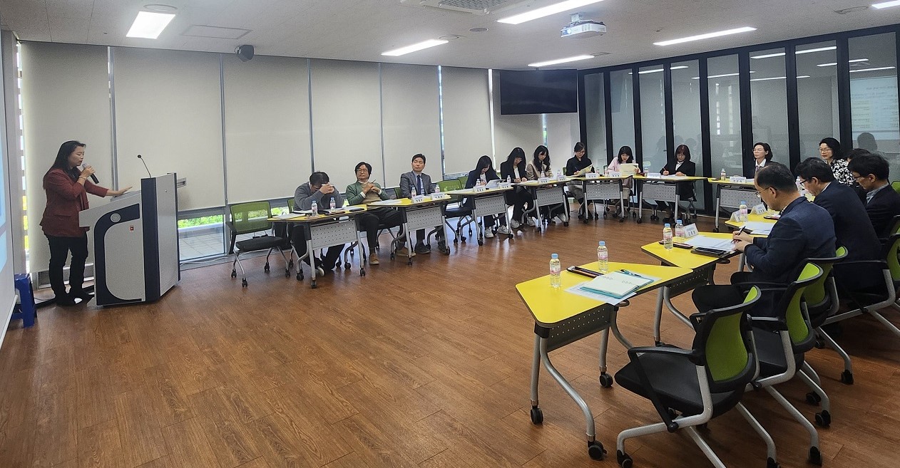 1 지난 24일 순천형 교육발전특구 지정 연구용역 착수보고회(교육지원청 관내 대학및 고등학교 관계자 20명참여).jpg 이미지입니다.