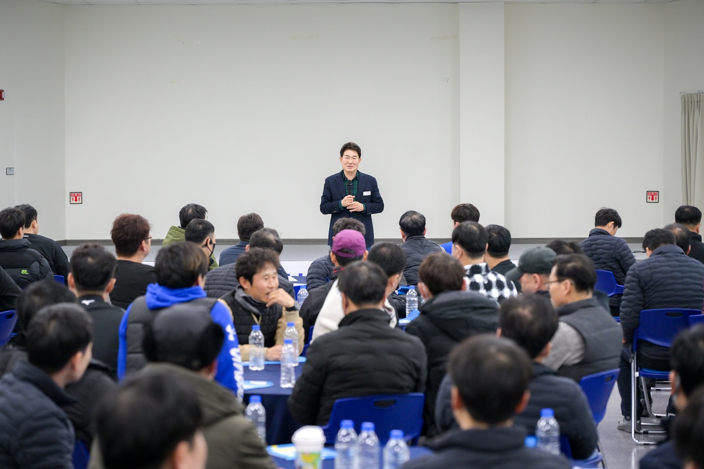 3 노관규 순천시장은 설 명절을 앞두고 환경미화원의 노고를 격려하는 시간을 가졌다.jpg 이미지입니다.