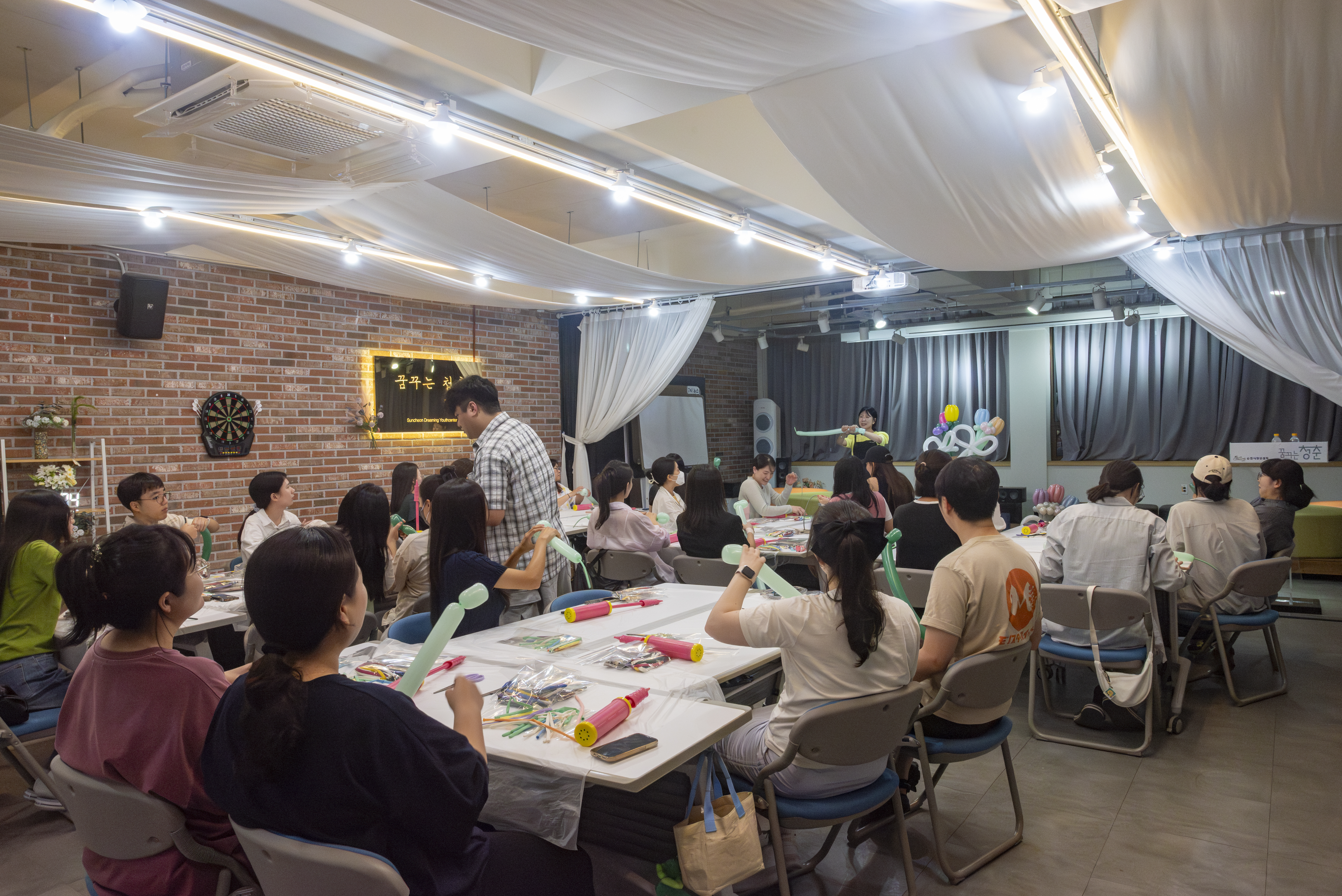 _DSC8517-향상됨-NR_1.jpg 이미지입니다.