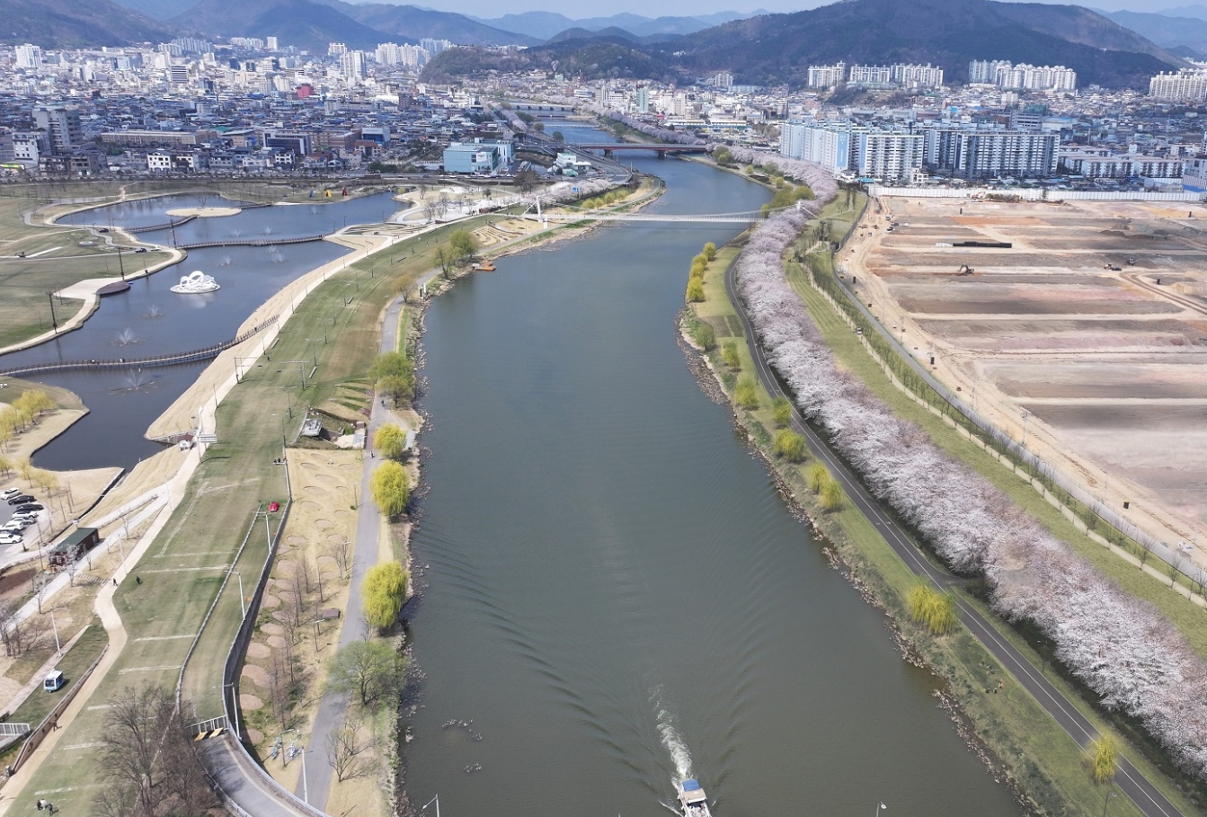 1 동천 수변공원 개방.jpg 이미지입니다.